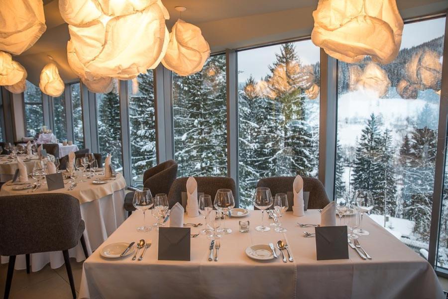 Spa Hotel Lanterna Velké Karlovice Екстериор снимка