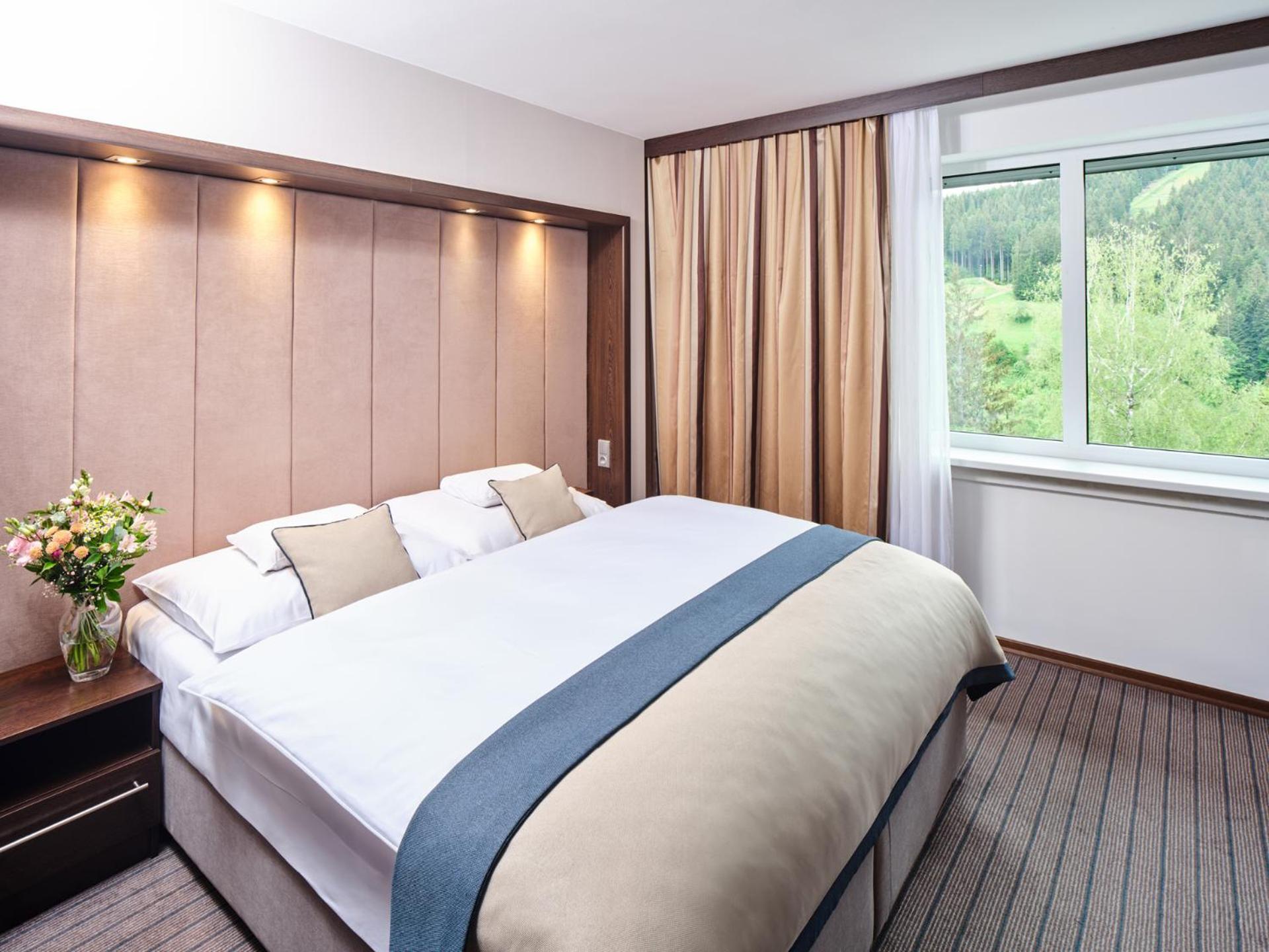 Spa Hotel Lanterna Velké Karlovice Екстериор снимка