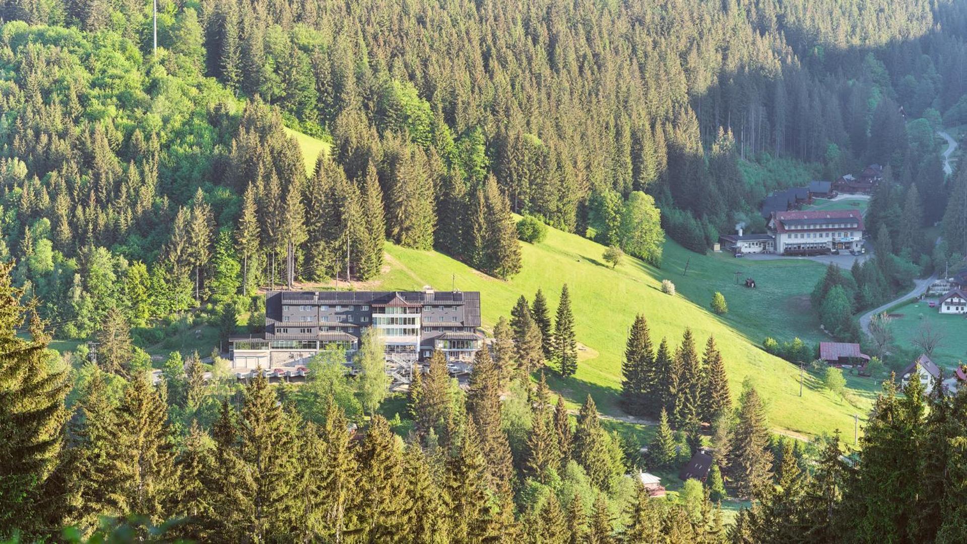 Spa Hotel Lanterna Velké Karlovice Екстериор снимка