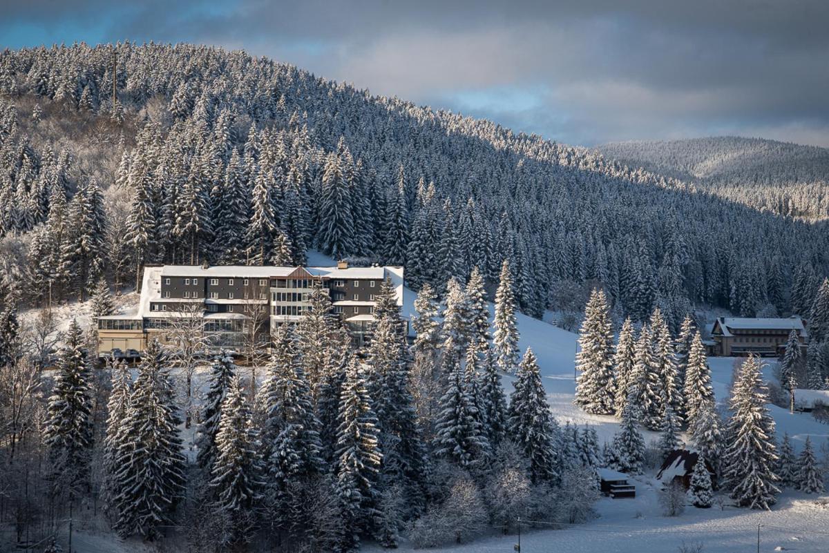 Spa Hotel Lanterna Velké Karlovice Екстериор снимка